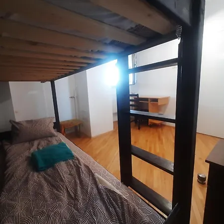 Comuna Penthouse Ultracentral Hostel